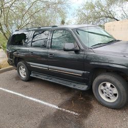 PART OUT 2003 CHEVY SUBURBAN