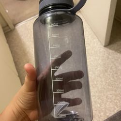 Water Bottle 