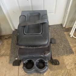 Jump Seat Middle Seat