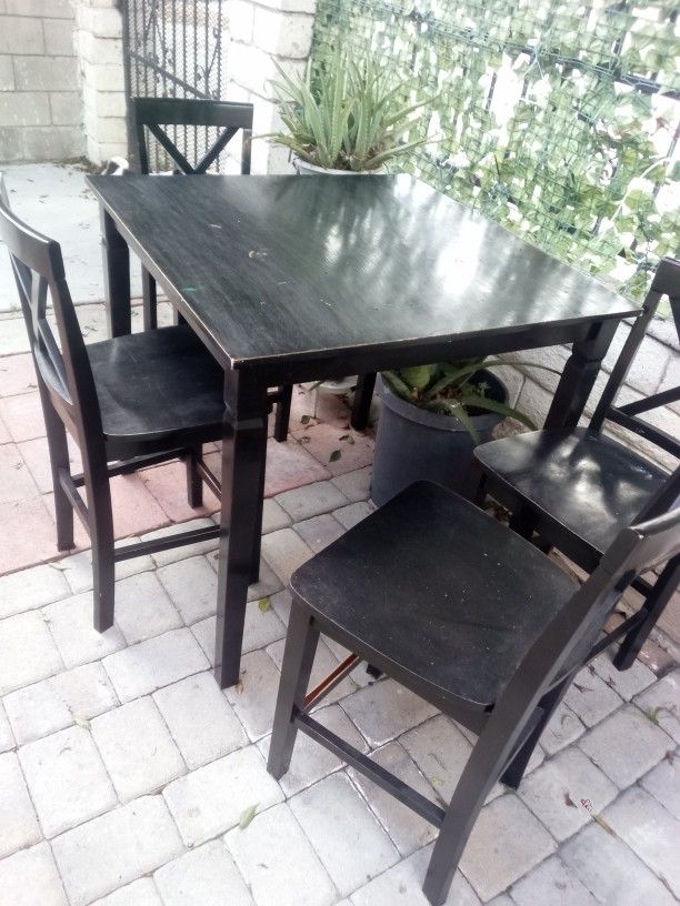 Dinning Table