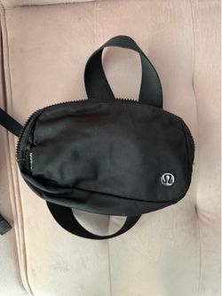 Lululemon crossbody purse