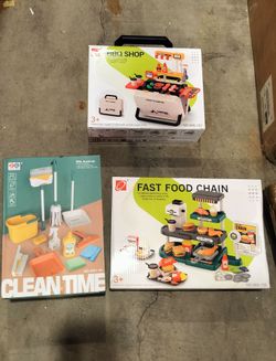 Toy set of 3 for $20 / brand new/ great deal/ clearance/ see discription