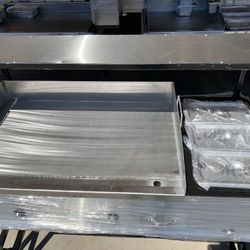 Taco cart with shelf and regulator included