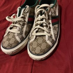 Gucci Shoes 