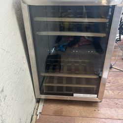 Wine 🍷 Cooler Fridge Refrigerator 