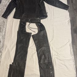 Harley Davidson Vintage Once Worn Leather Jacket/Chaps Set
