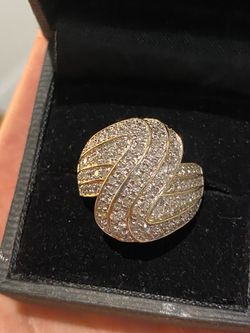 14K GOLD DIAMOND RING SIZE 7