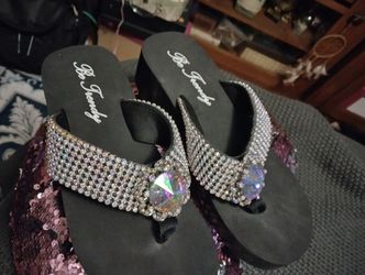 Be Trendy Rhinestone Sandals