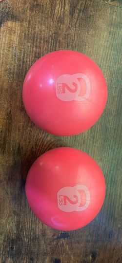2lbs Soft Weighted Medicine Balls