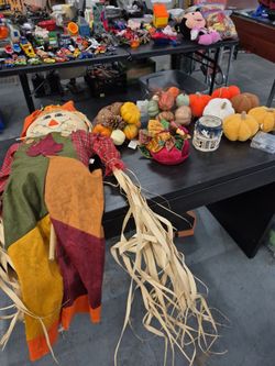 Halloween items. All for $15