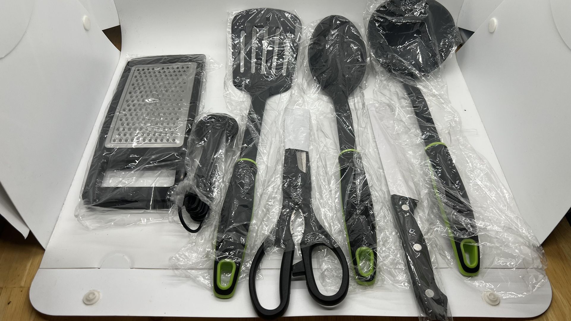 7 PC kitchen utensil set with SKU# 0011TH