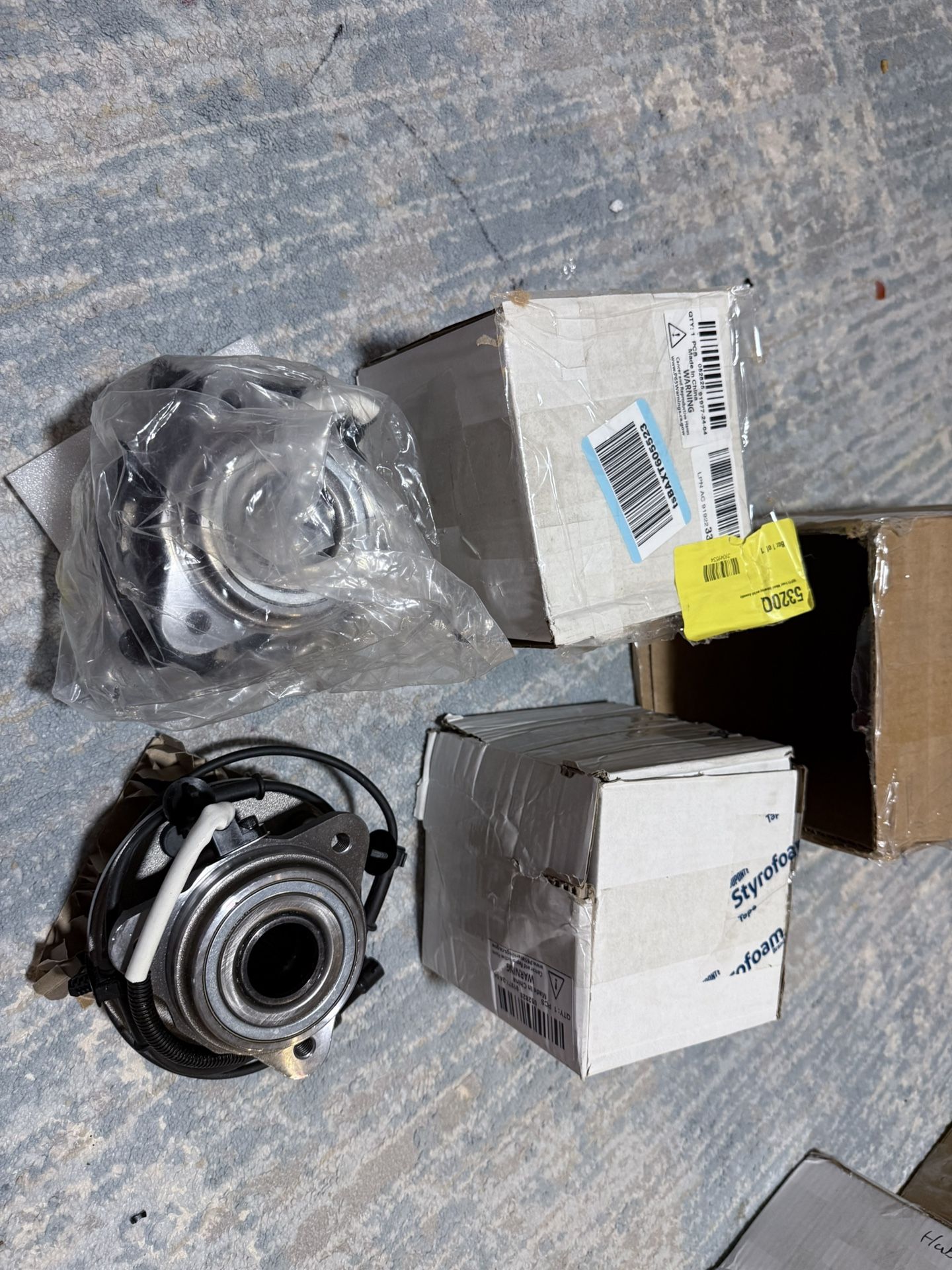 OCPTY Front Wheel Bearing and Hub Assembly Premium Mazda, Ford Ranger Explorer, Mercury