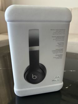 Beats Solo 4 Headphones