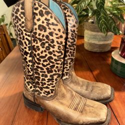 ARIAT leopard/tan cowboy boots