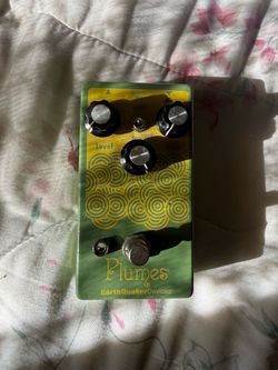 Plumes pedal