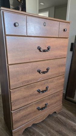 5 drawer dresser