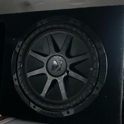 Amplifier And 10 Inch Kicker Subwoofer