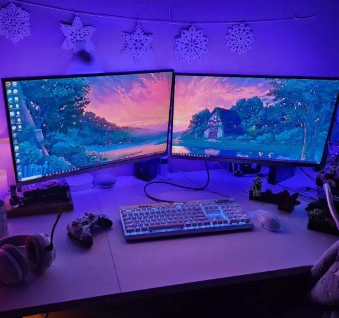 Two HP 27mq 27" IPS LED Monitors