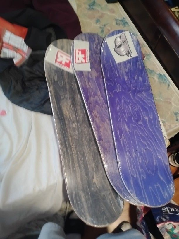 Skateboard