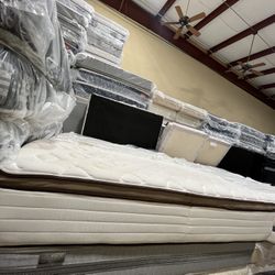 King Pillowtop Mattress  Set 