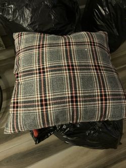 Decorative Plaid Pillow 
