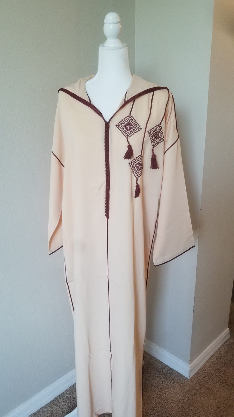 Moroccan Traditional dress JALABA