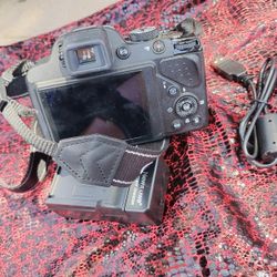 Nikon Coolpix With Charger 