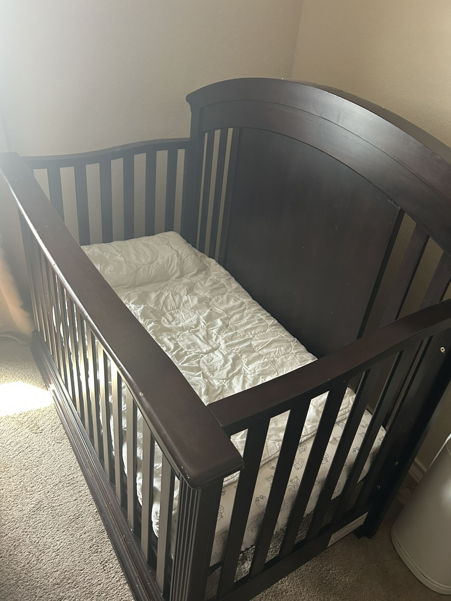 Convertible Baby Crib – Espresso Wood Finish