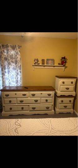 Bedroom set