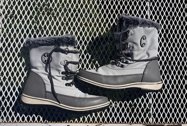 Totes Avery Women's Winter Boots - size 7 women's medium - very good condition