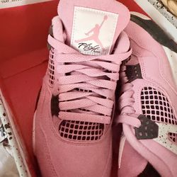 Jordan retro 4 orchid