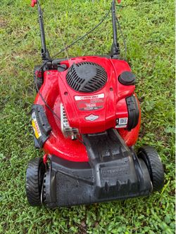 Lawn mower Troy Bilt TB200 start right up excellent condition front wheel drive self propelled work perfect