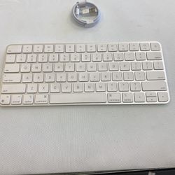 Apple magic key boards Bluetooth