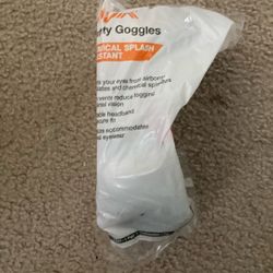 Safety Goggles. New Not Opened 