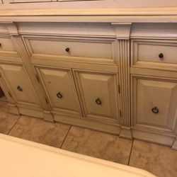 China Hutch