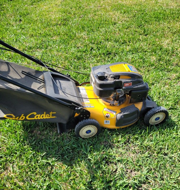 Cub Cadet Lawn Mower
