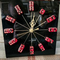 Vintage 1970's Acrylic LAS VEGAS Casino Dice Clock Battery Operated Working! 