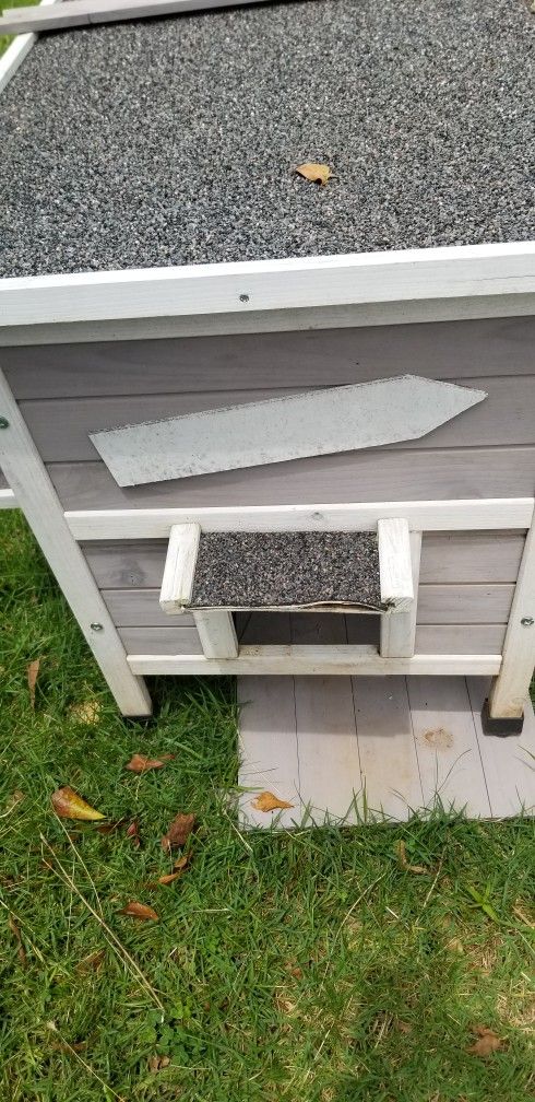 Cat House