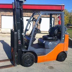 Toyota 5K LB Capacity Tall Triple Mast 2020 F