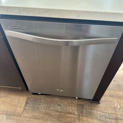 Whirlpool Dishwasher 