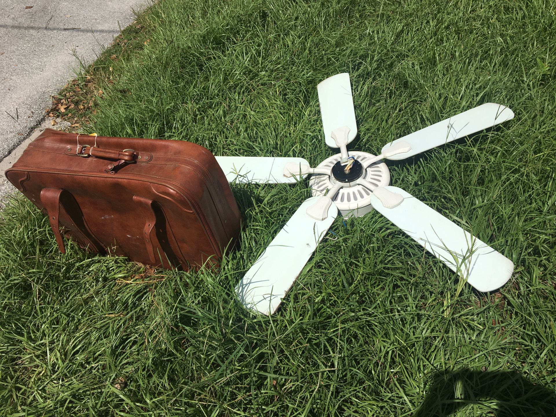 Curb alert: FREE ceiling fan, suitcase