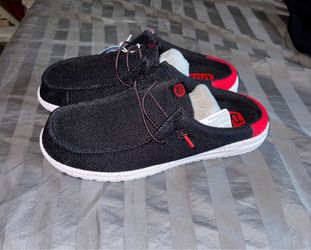 Men’s size 11 Hey dudes