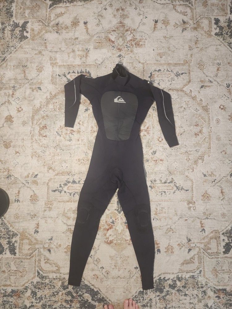 Quiksilver Syncro 4/3mm Wetsuit Large – Like New
