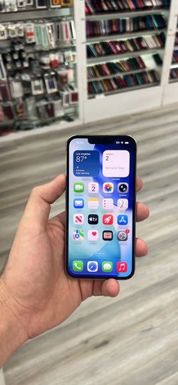 iPhone 13 Pro 128Gb *Unlocked* + *With Warranty* + *With Charger*