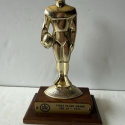 Vintage 1971 Punt Pass and Kick 1st place trophy