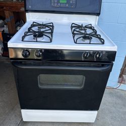 Gas  Stove GE 30” Wide