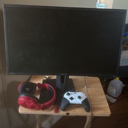 Xbox Elite Controller Gen2/monitor And Turtle Beach Headset