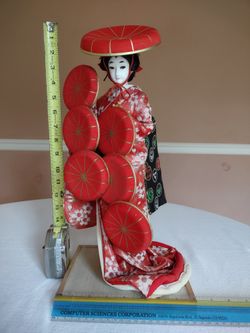 18" Antique/Vintage Japanese Geisha Doll With 7 Hats In Red Kimono