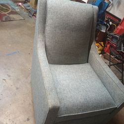 Comfy Swivel Rocker