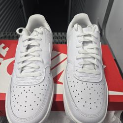 Nike Court Vision Men SZ 9